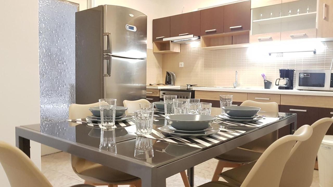 Palette Apartment Chocolate - Athens Center, 6 Bd, 3 Bath Exterior photo